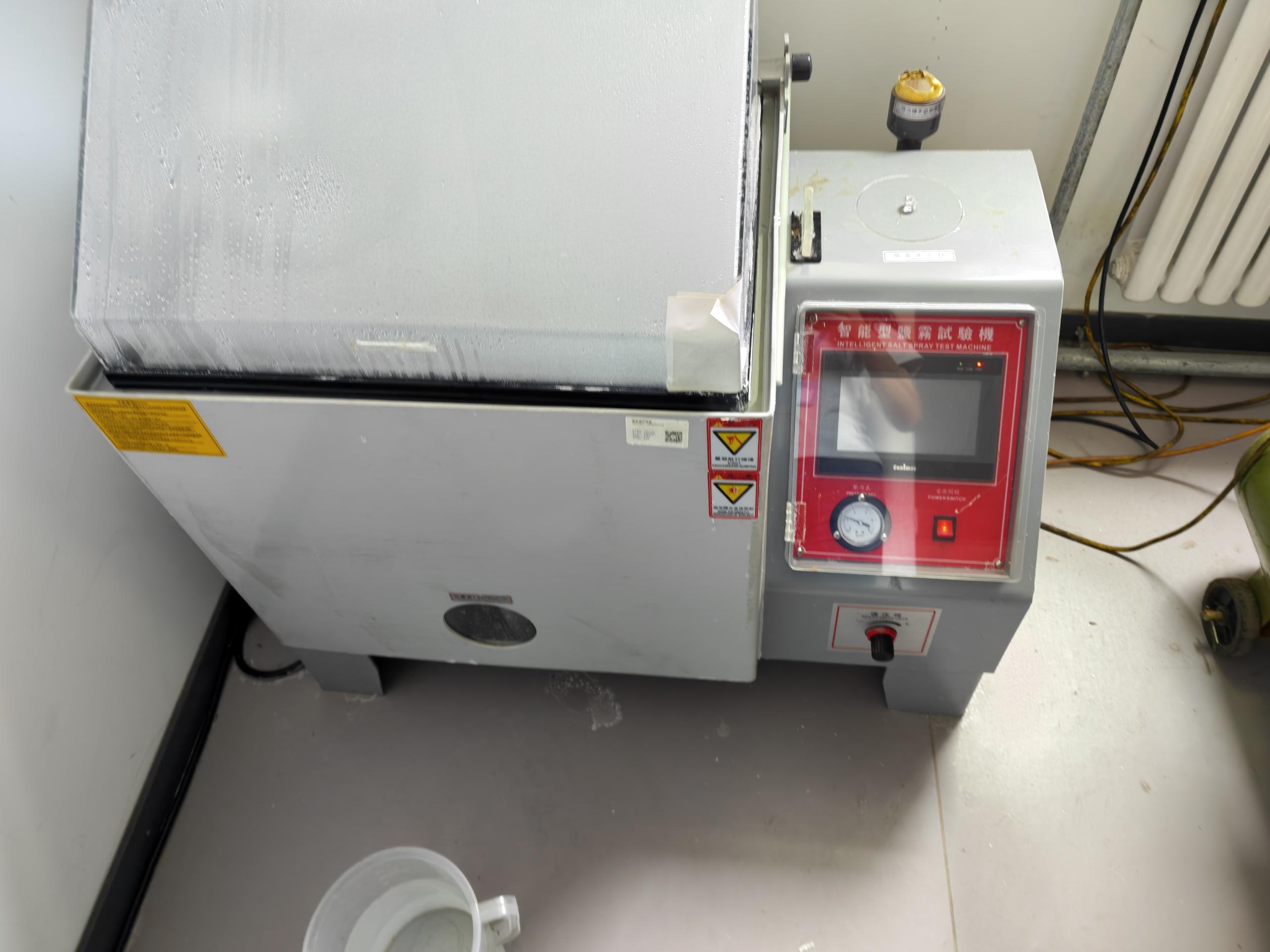 Salt spray test chamber inspection for fastener coating evaluation