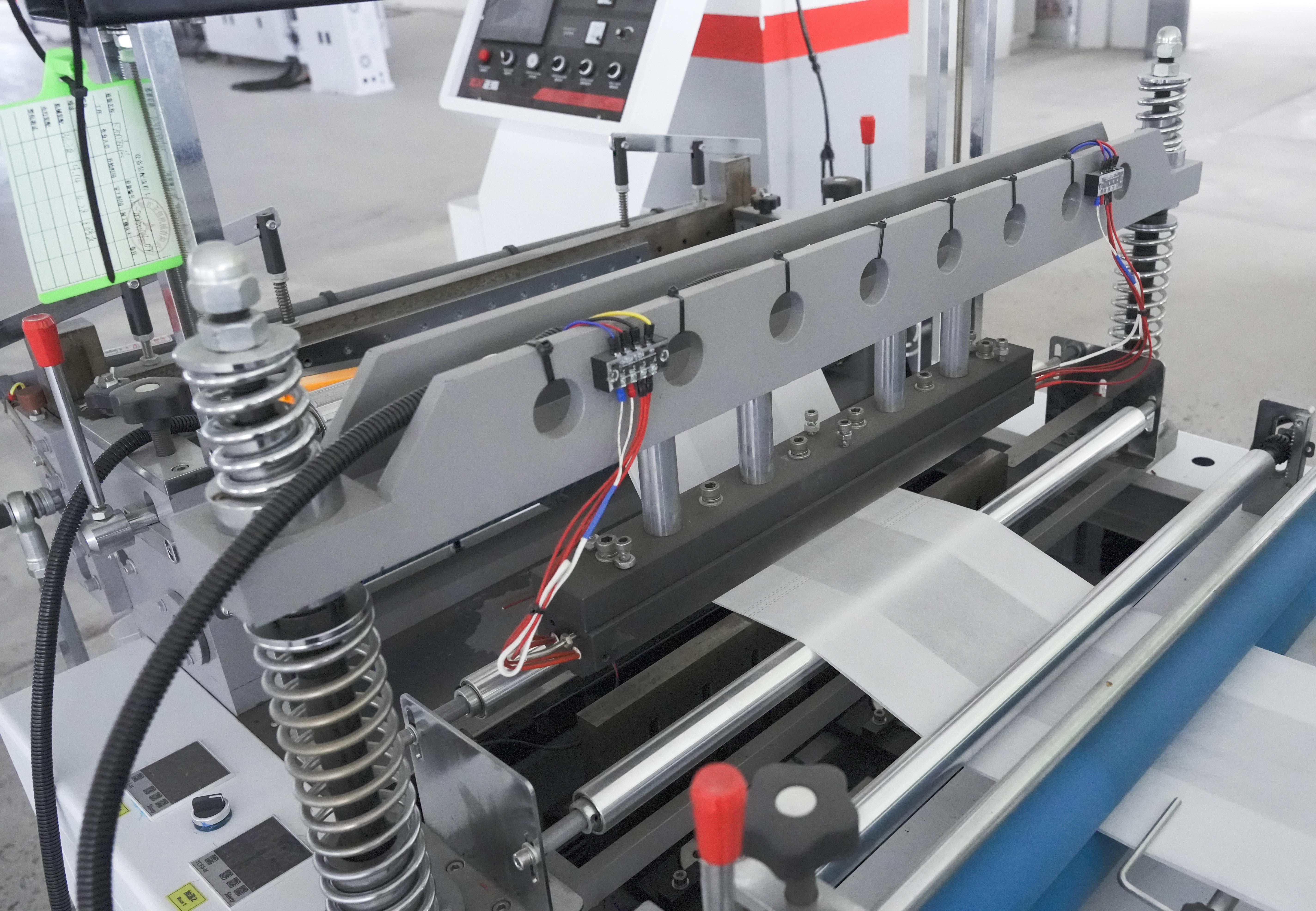 Mold-for-edge-banding-hot-sealing-blade