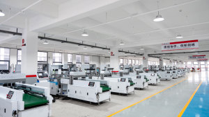 non-woven-T-shirt-bag-making-machine-workshop