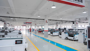 non-woven-bag-making-machine-workshop