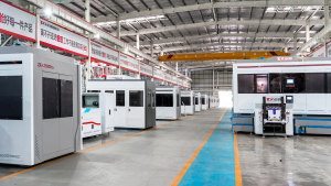 non-woven-box-bag-making-machine-workshop