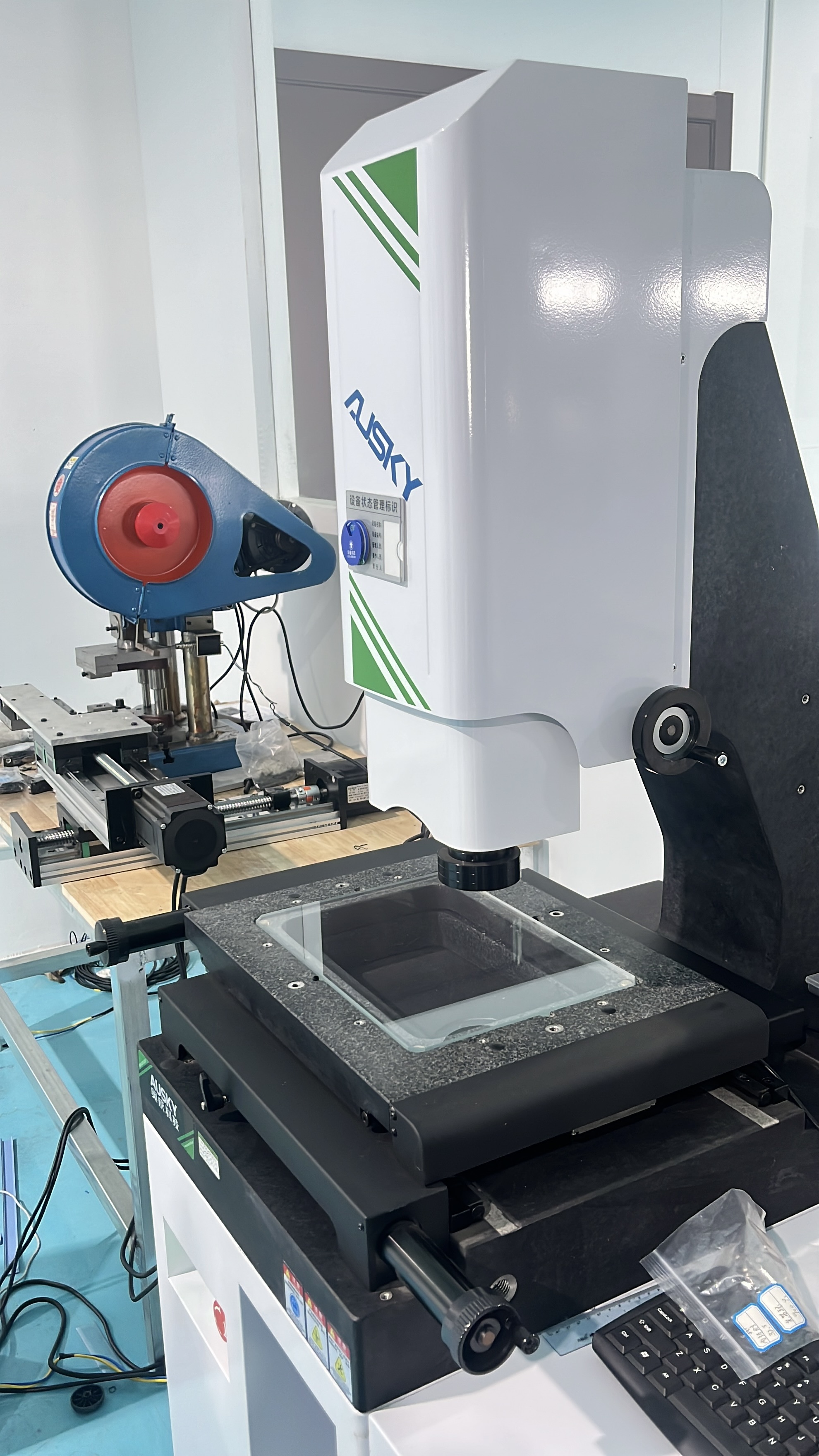 Precision inspection of orthodontic brackets and bands