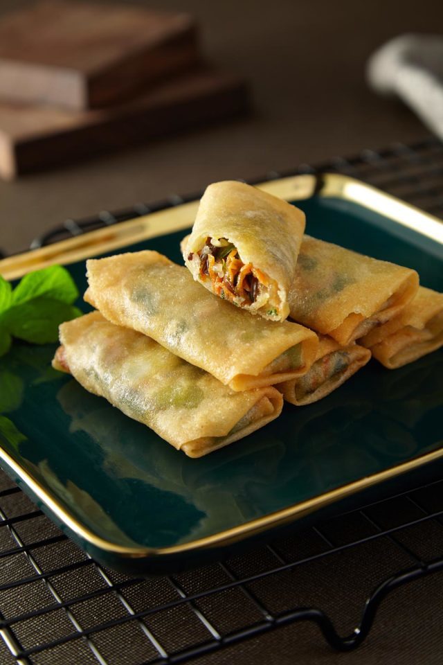 Hong Kong style spring rolls-