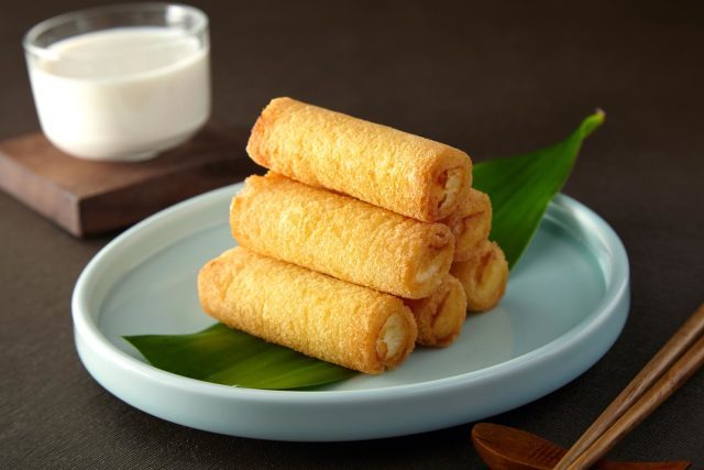 Milk rolls