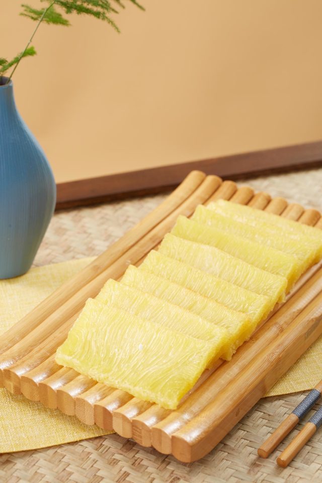 Coconut Juice Gold Cake