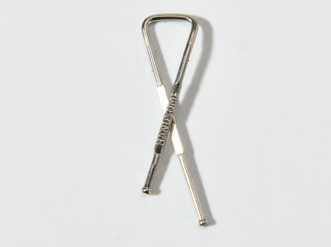 Shirt clip with X shape geometry and 100,000-piece published MOQ