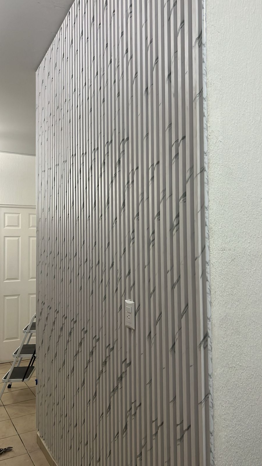YIKE decorative panels installed in residential decoration projects in El Salvador