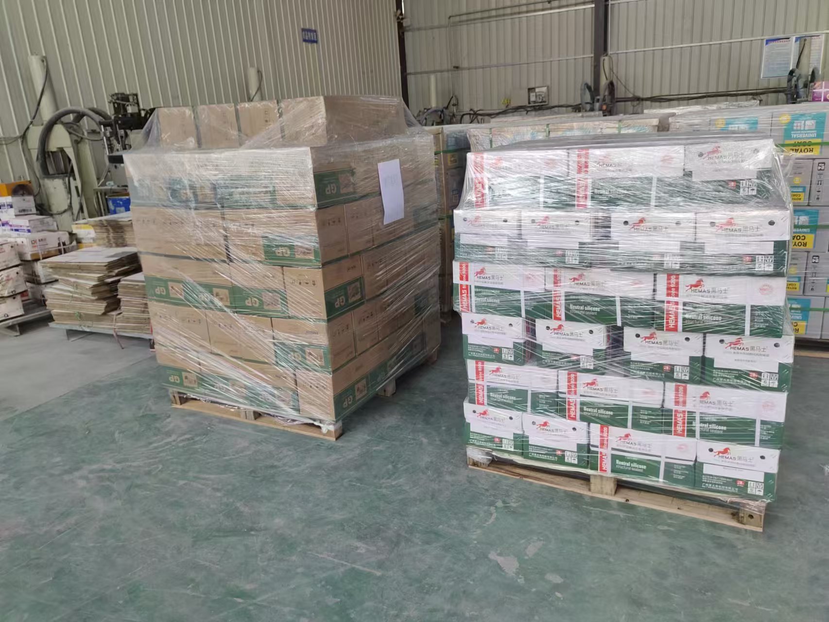 Sealant cartridge and packaging formats for silicone sealant, PU foam, tile grout and no-nail adhesive supply programmes