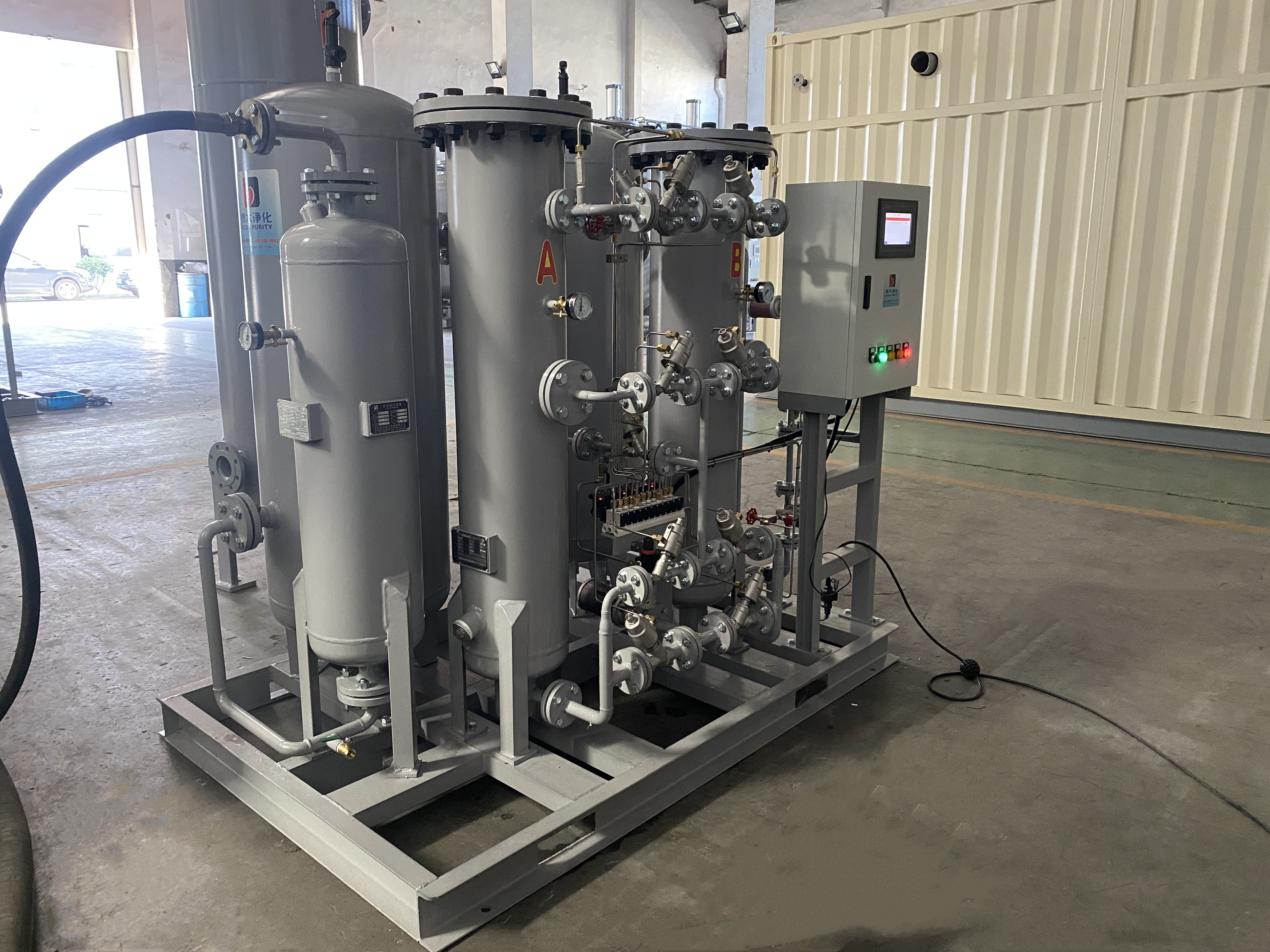 Industrial nitrogen generator