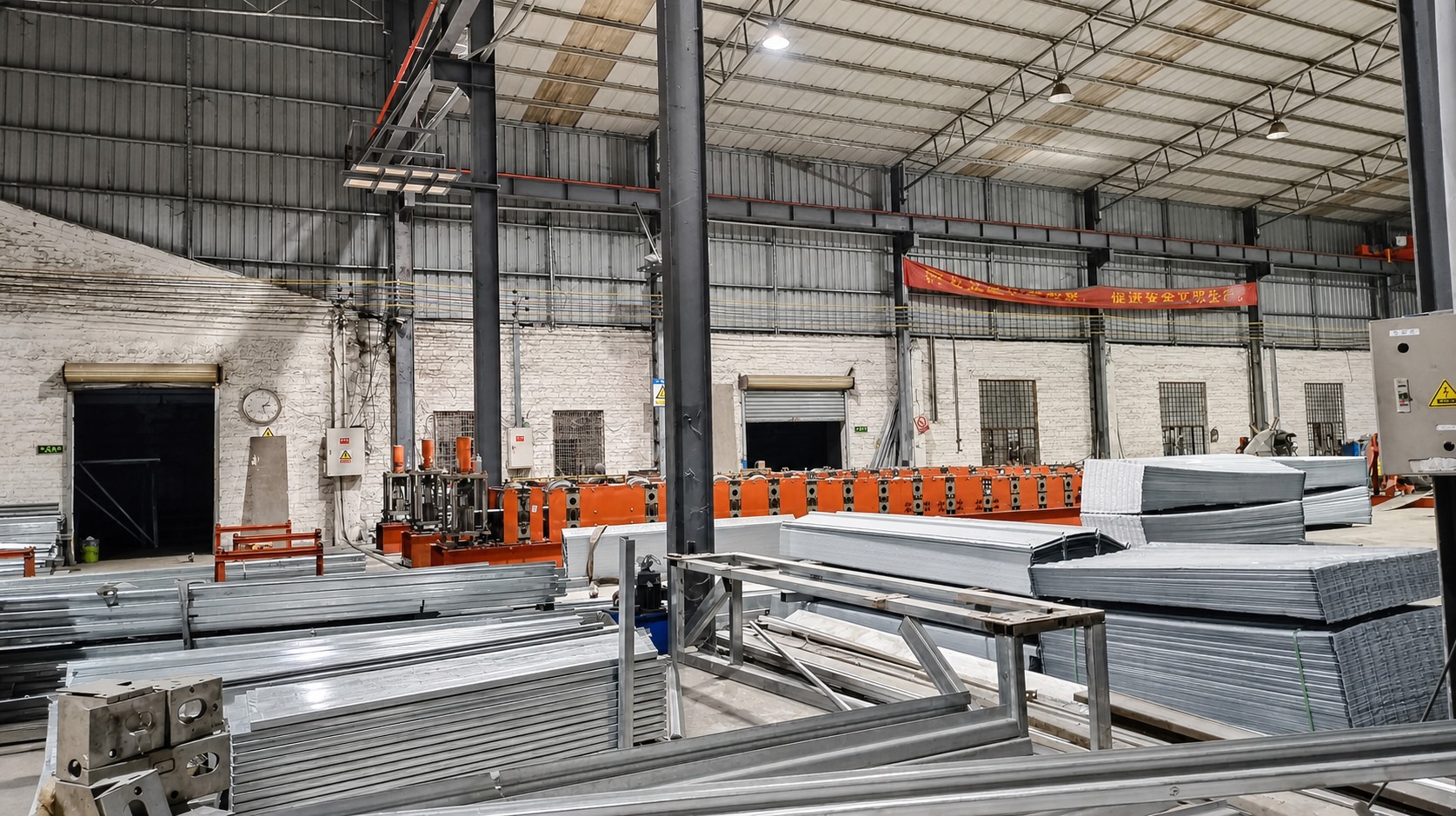 Steel profile forming production line for modular buildings