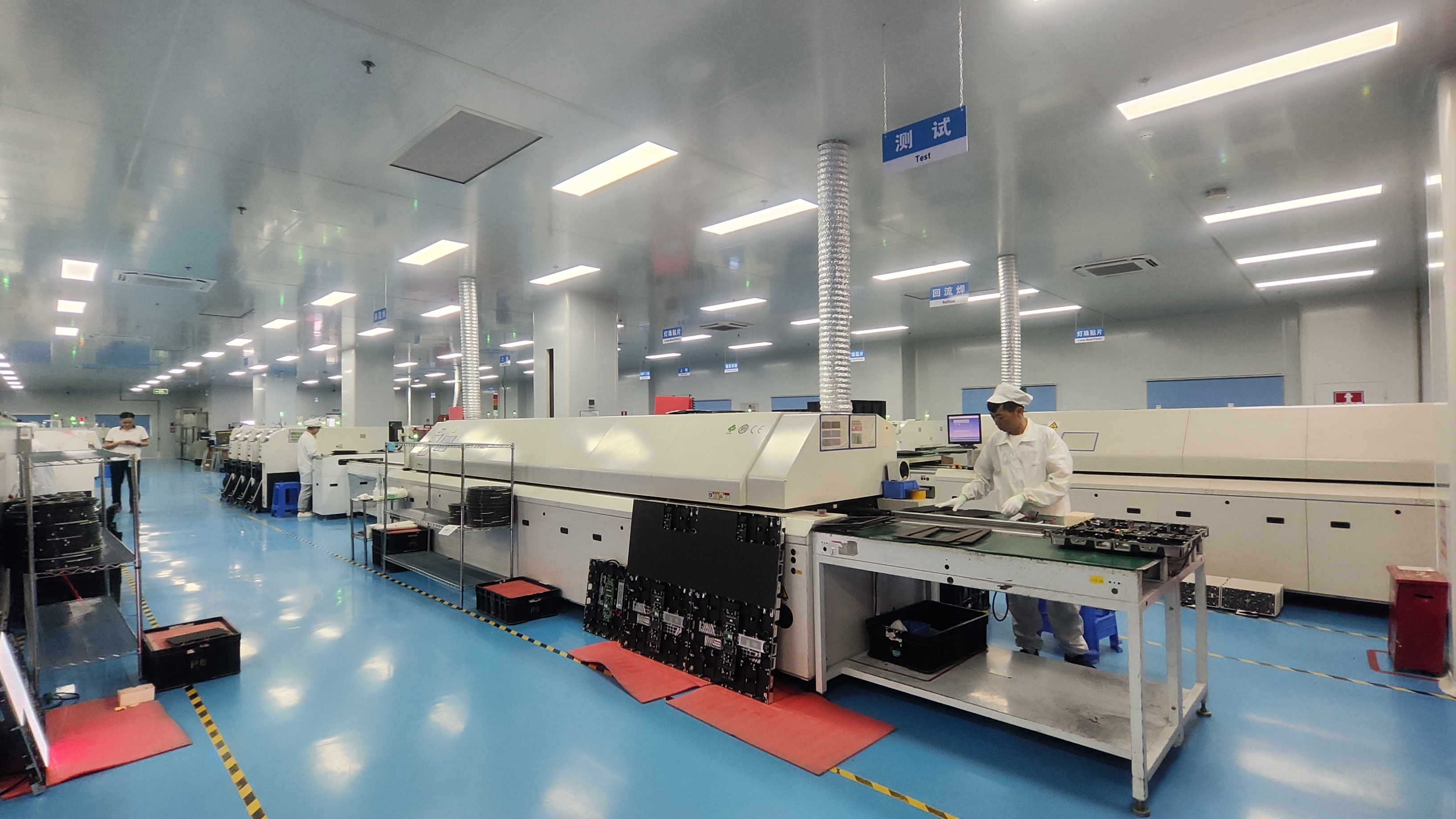 SMT workshop at DDW Display Shenzhen factory