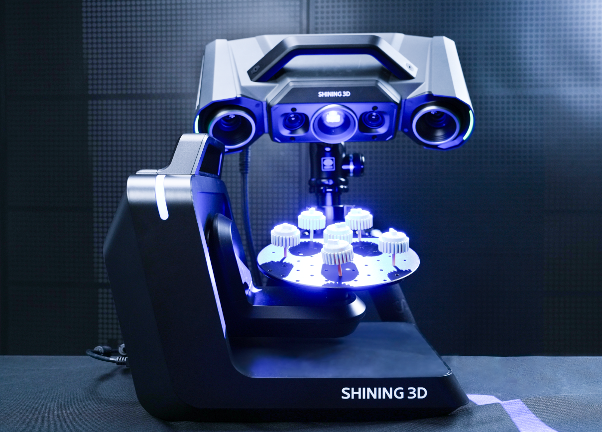 Automatic Dual-Axis Turntable (Optional)