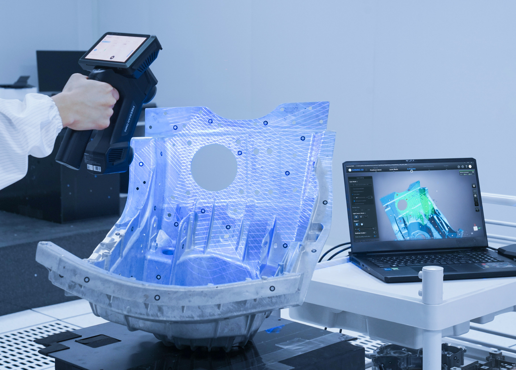 Standalone wireless metrology 3D scanner used for on-site quality control on the shop floor