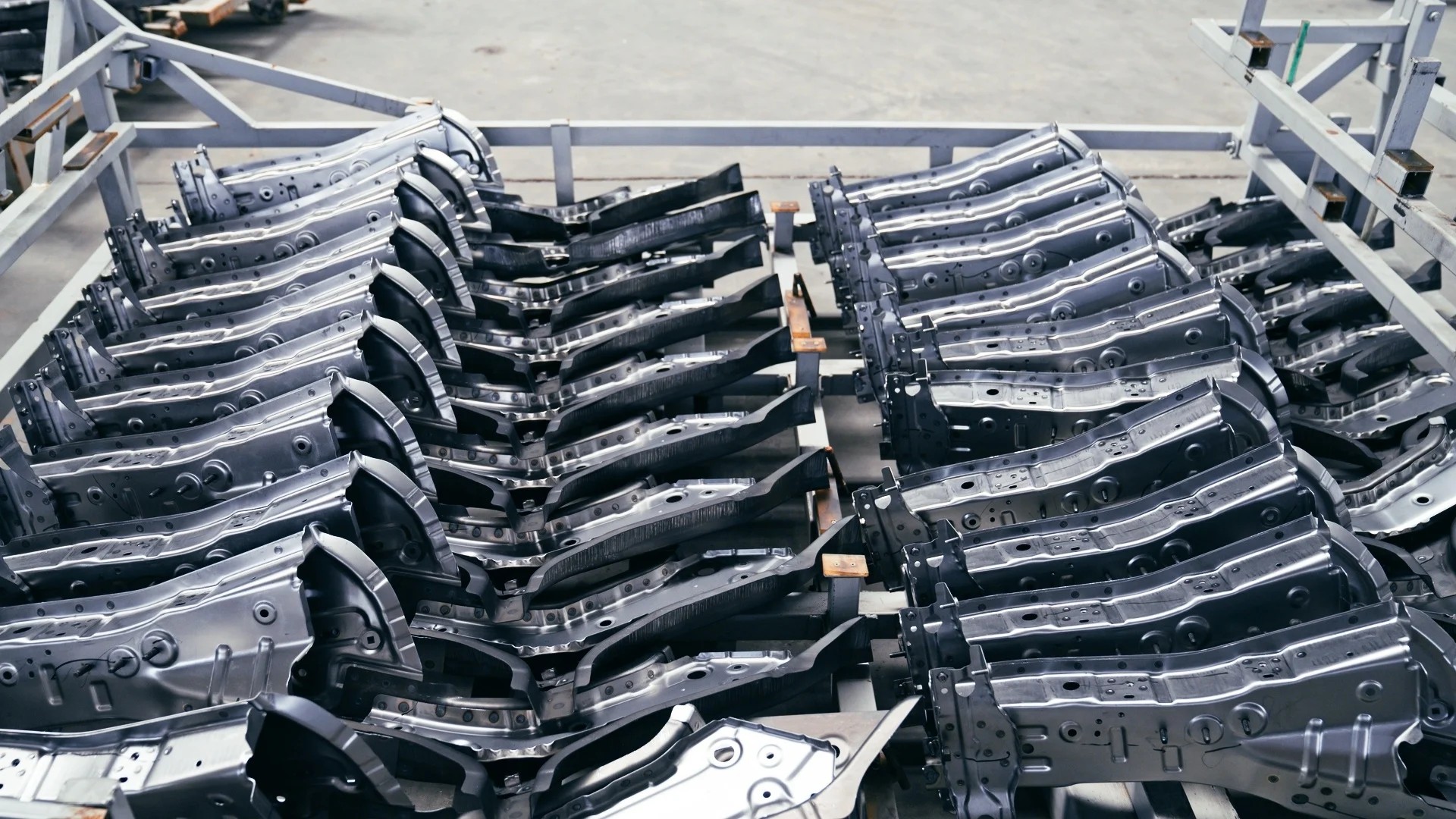 Automotive sheet metal components used for 3D deviation inspection