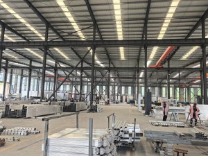Aluminum Gate  Production Workshop