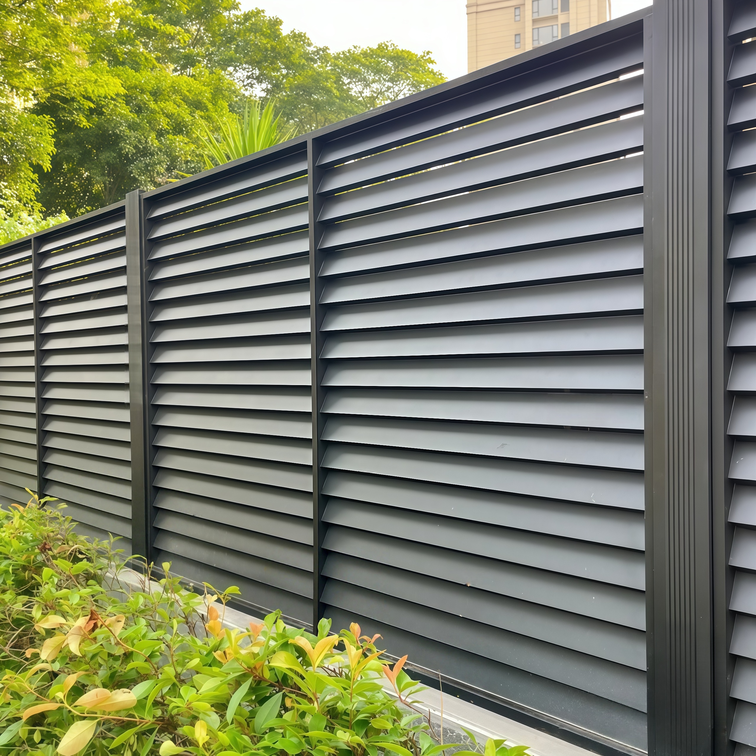 aluminum louvered fence
