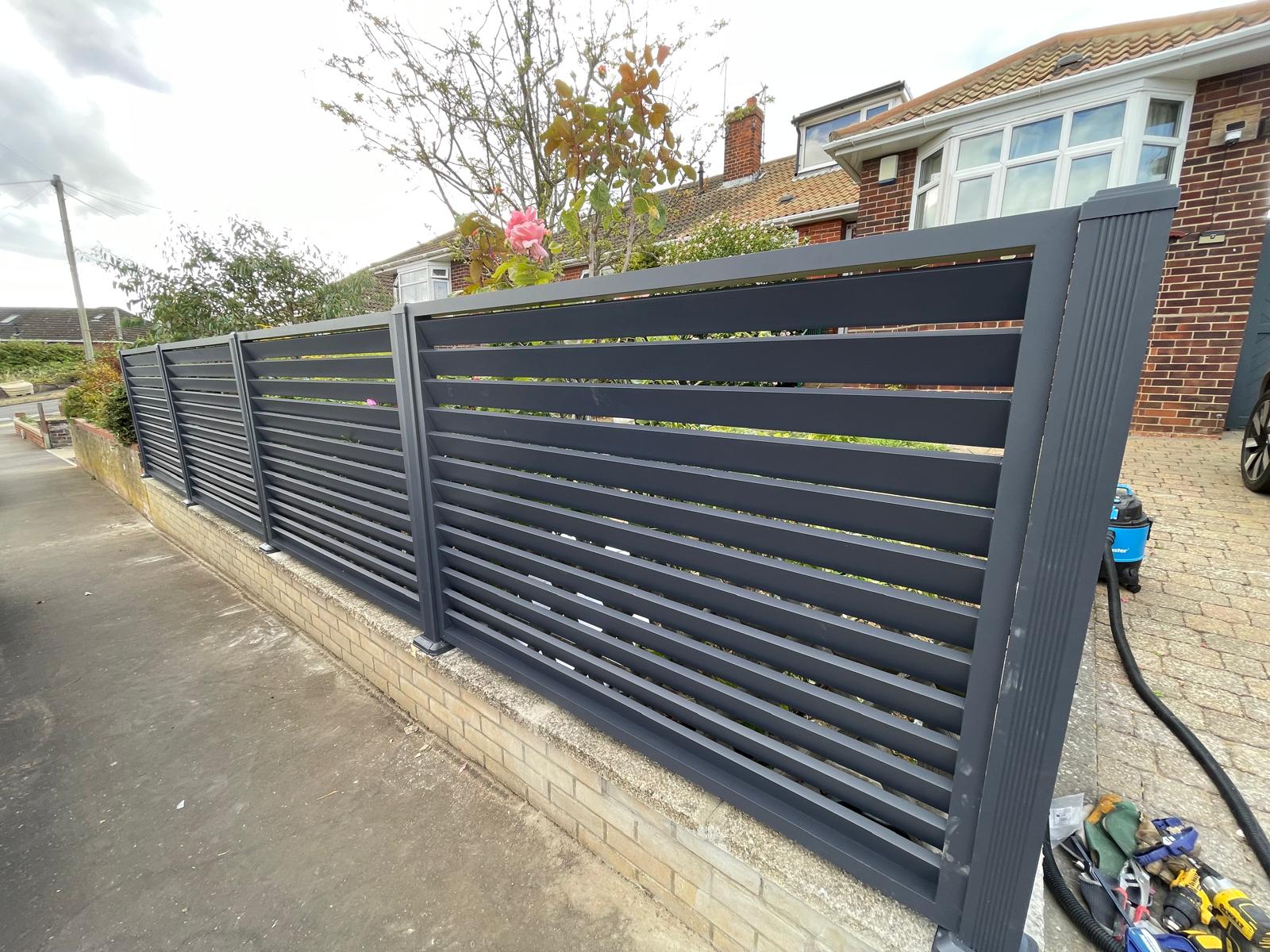 Aluminum alloy louver fence panels providing privacy with airflow in the UK