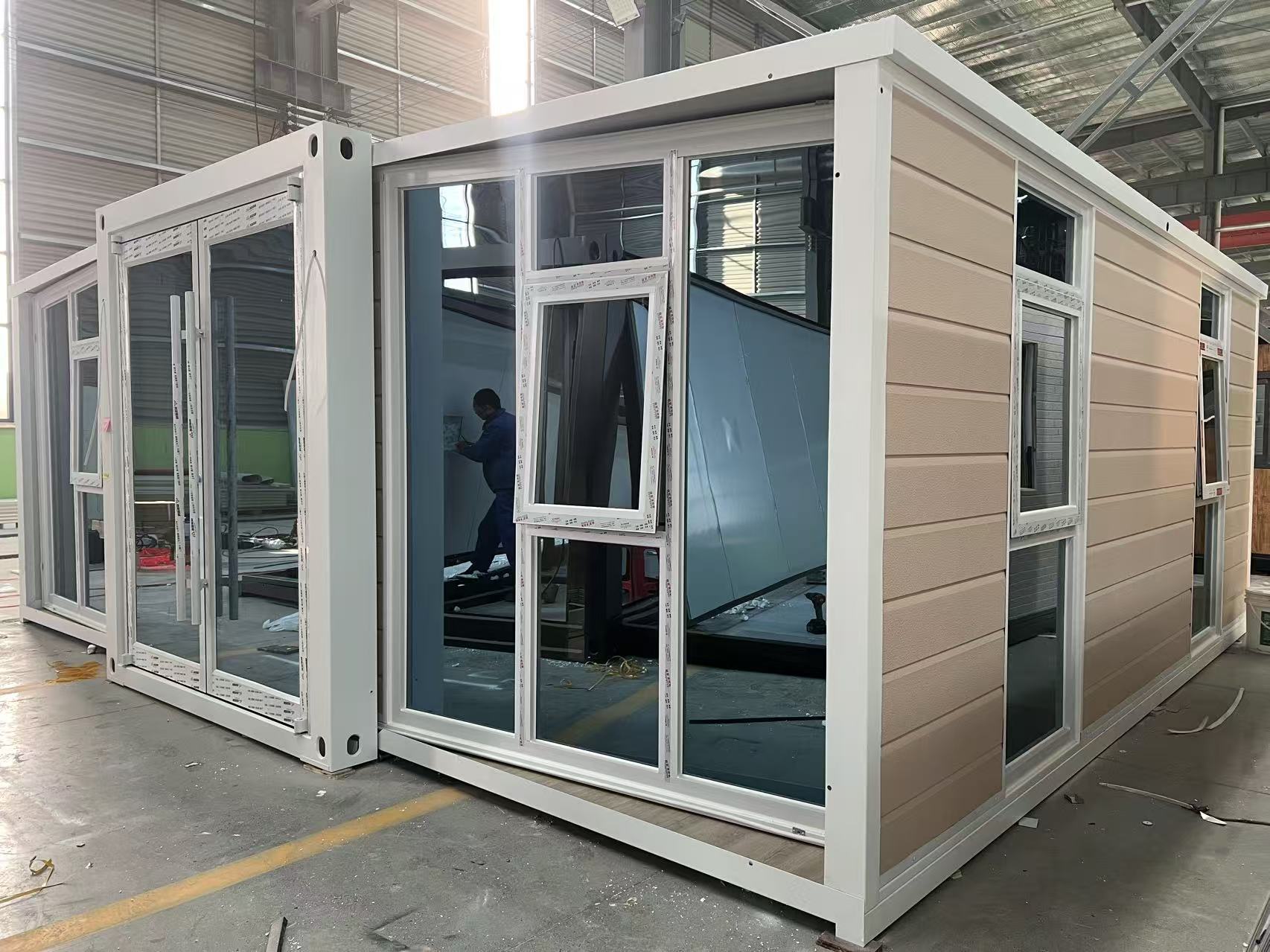 Two‑Story Double‑Wing Expandable Modular House with Floor‑to‑Ceiling Windows