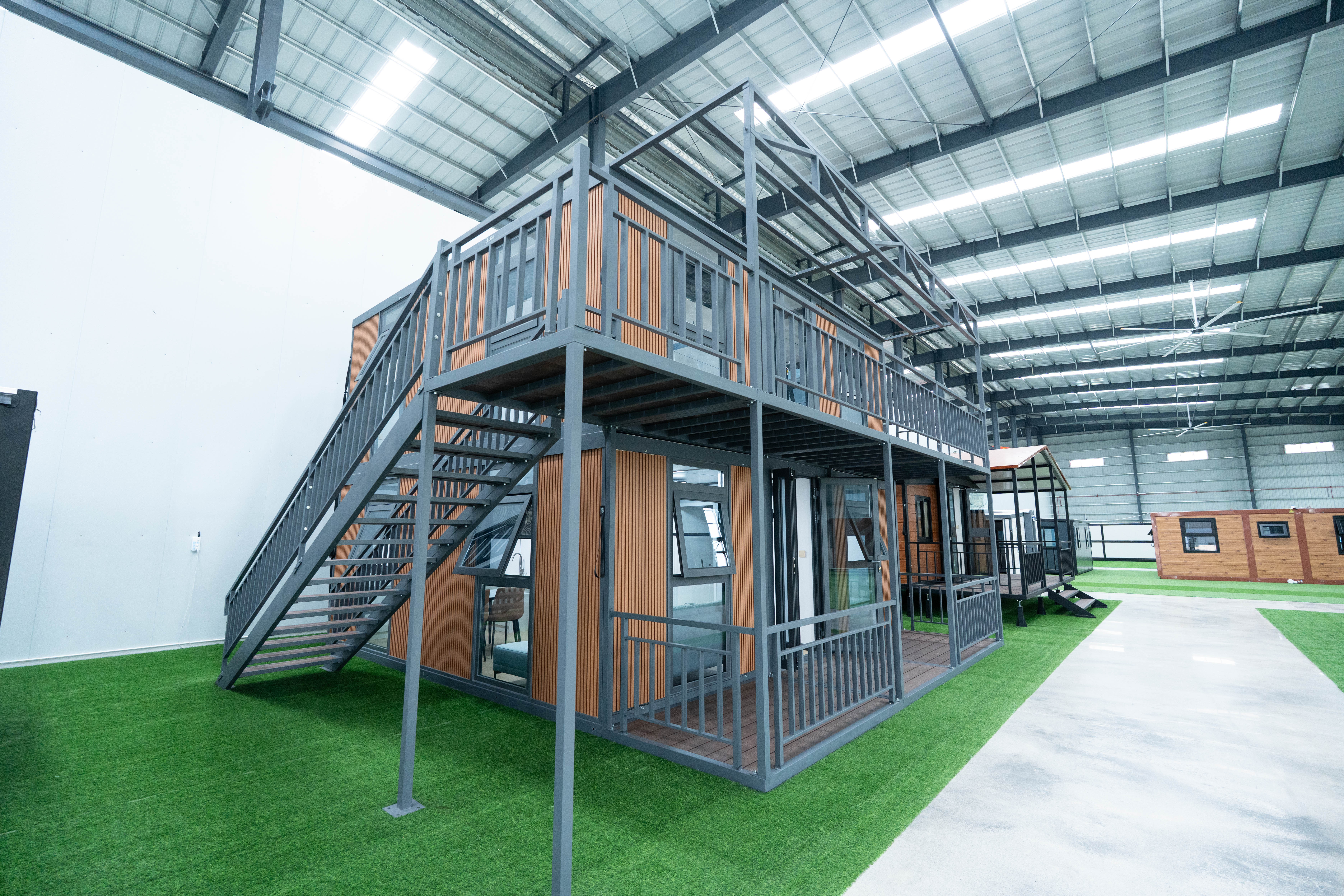 Two‑Story Double‑Wing Expandable Container Hous