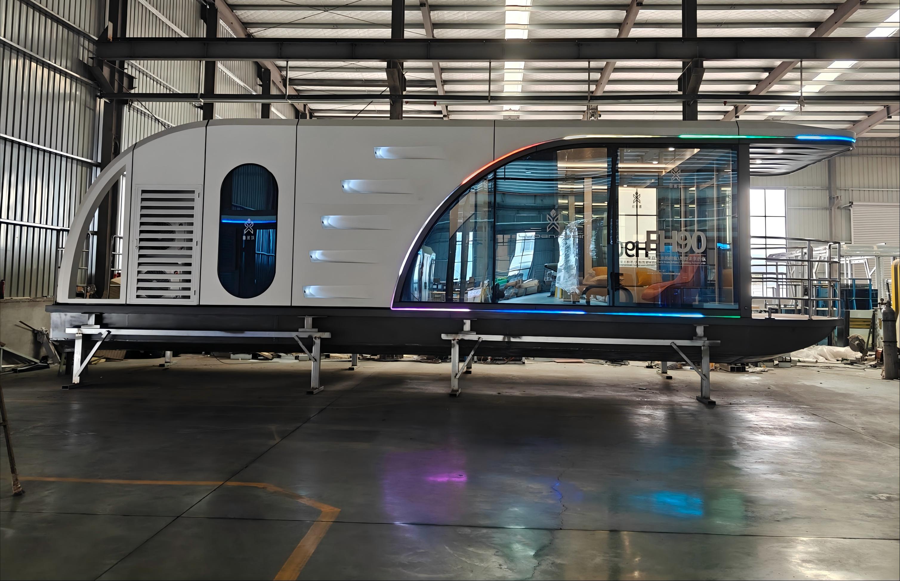 Space capsule modular house with aluminium-magnesium alloy shell for glamping and scenic homestay projects