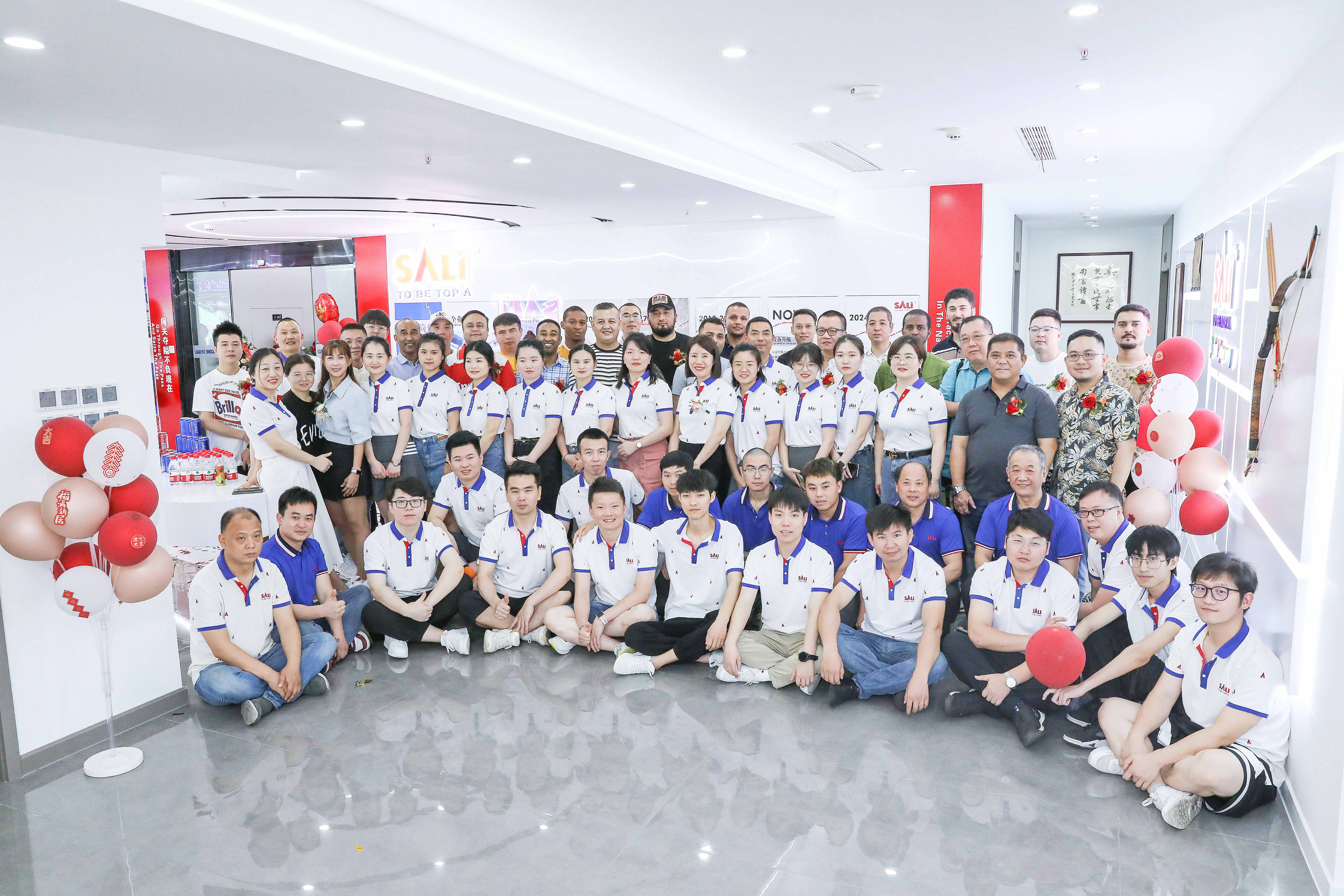 Team of more than 150 staff including 30+ R&D engineers at an abrasive and tools manufacturing company