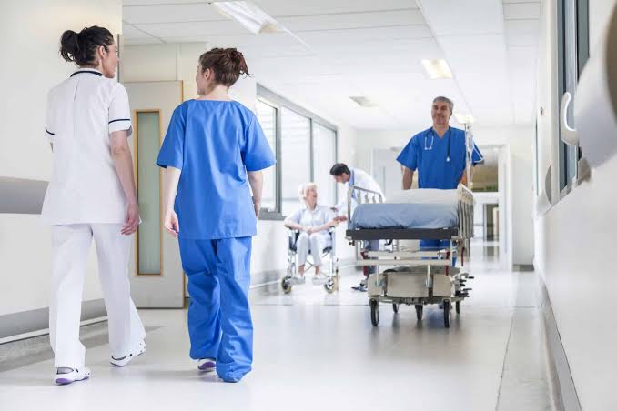 Customized hospital elevator building Hospital building with customized bed elevator specification