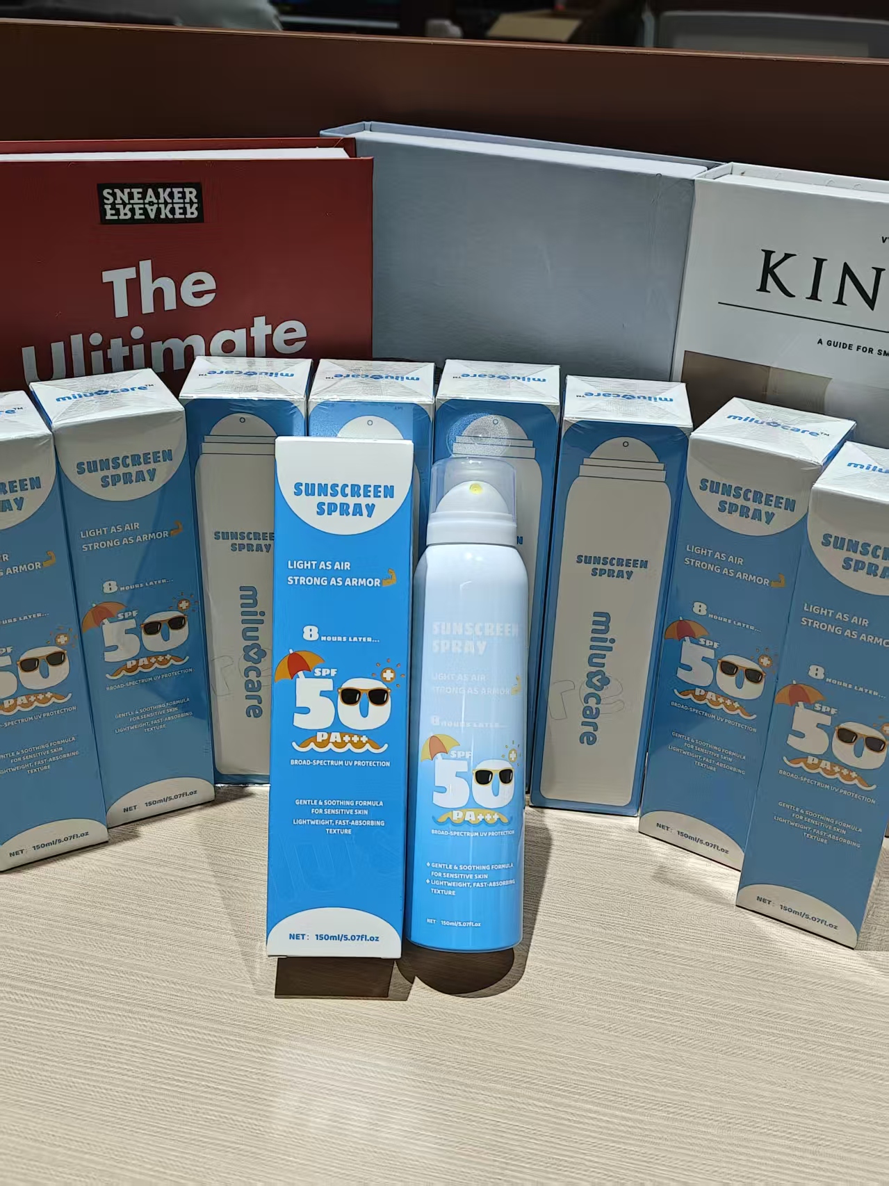 Example aerosol sunscreen spray in a 150 ml aluminium can