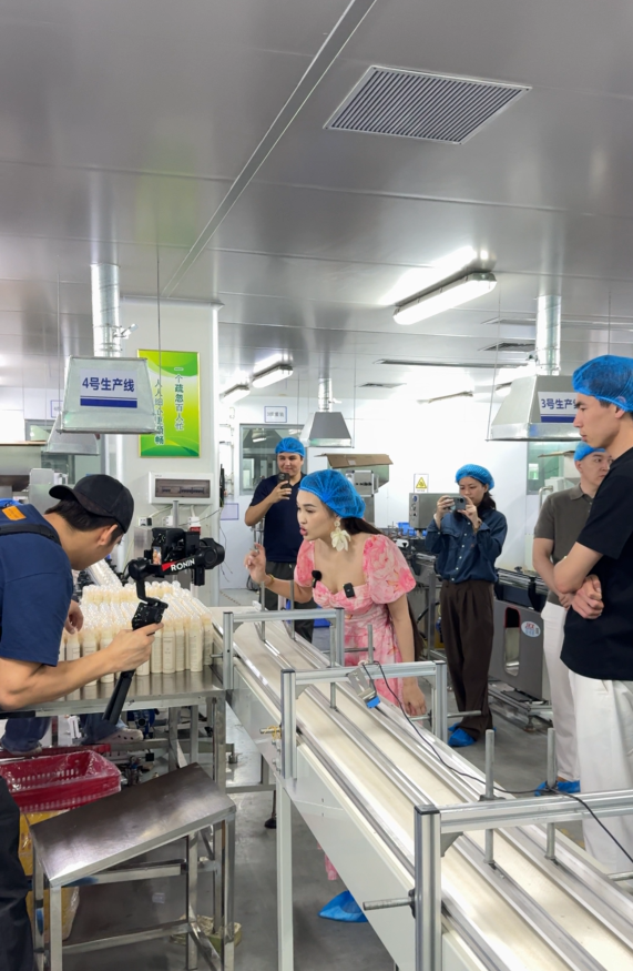 Client site visit during a private label sunscreen spray aerosol OEM project