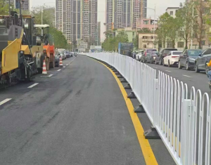 road median guardrail