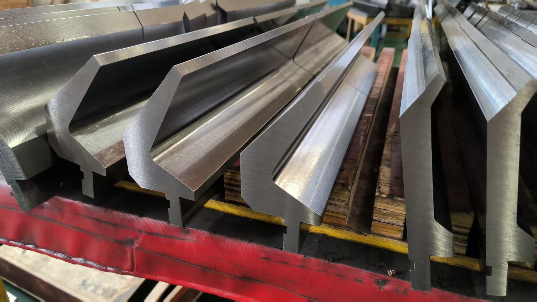Press brake tooling