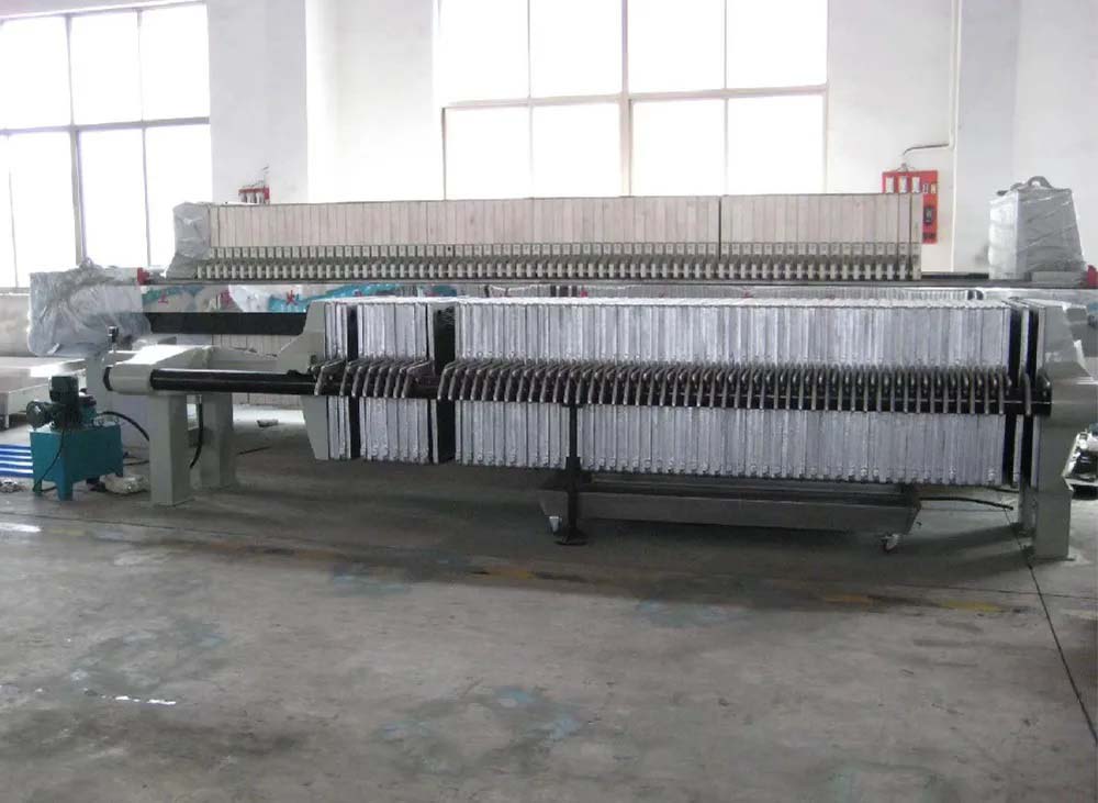 Cast iron filter press