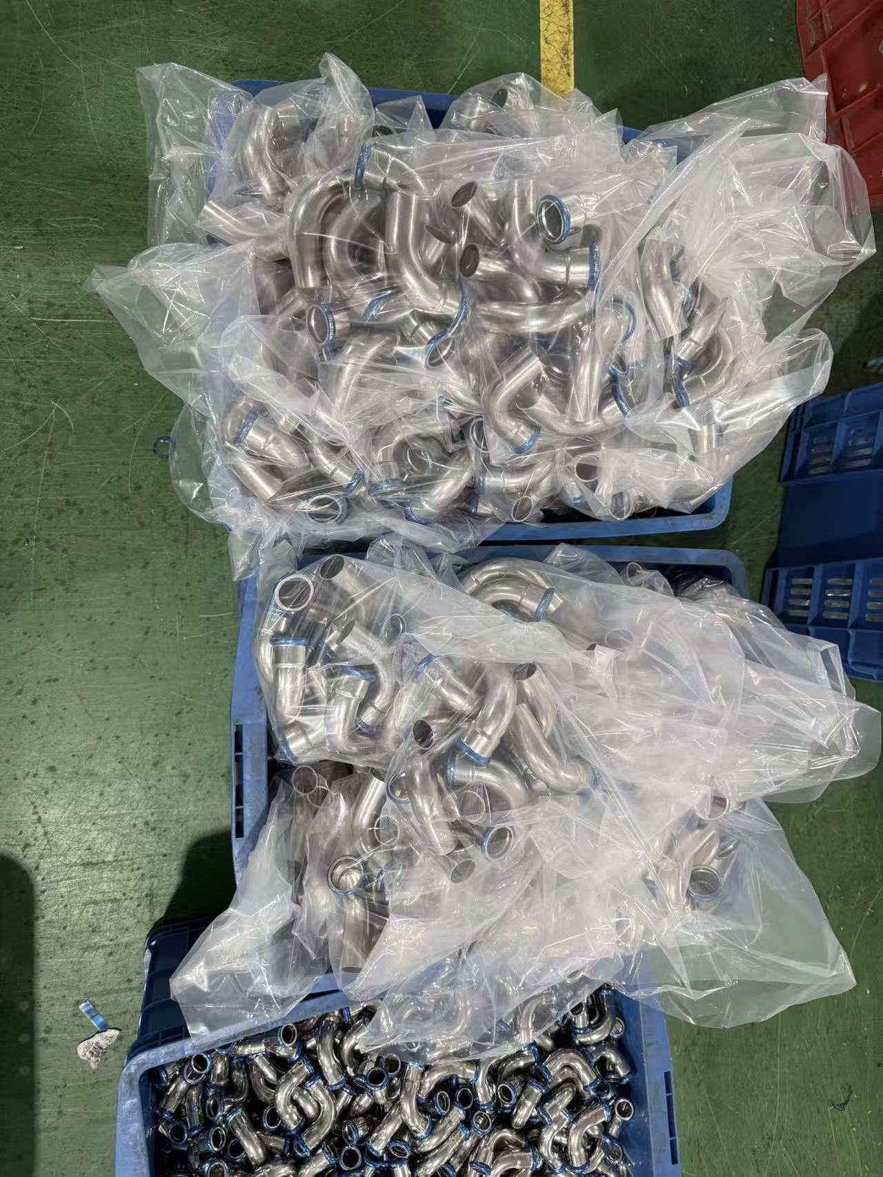 Packed stainless steel press fittings ready for shipment from Wenzhou Zhengxin