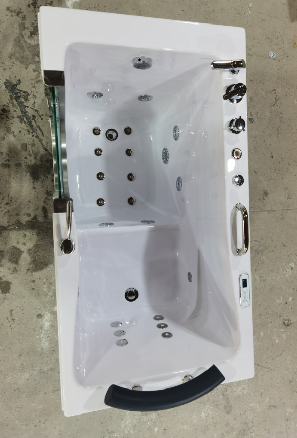 WALI-IN MASSAGE BATHTUB