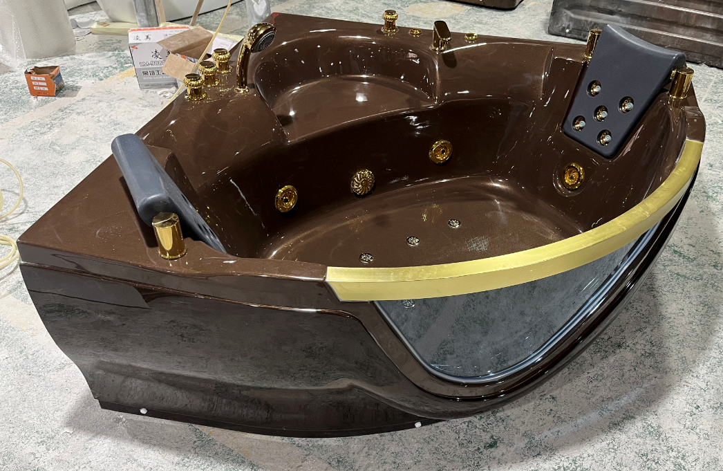 2 people massage bathtub