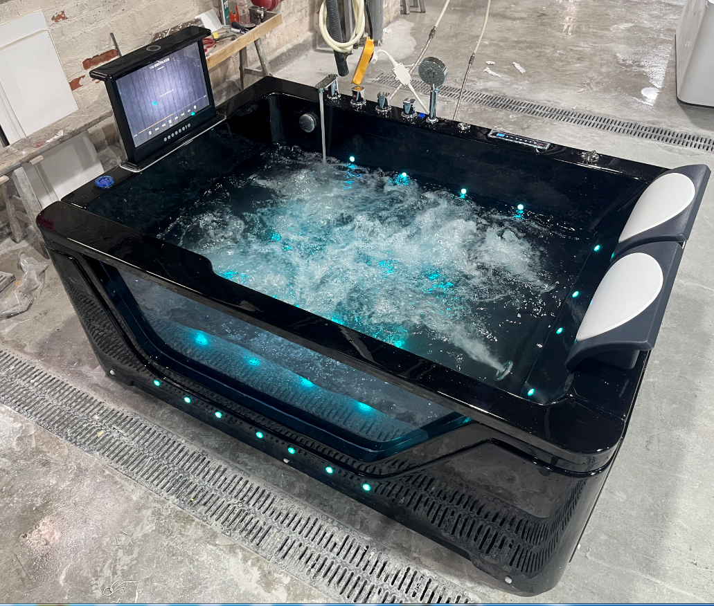 2 people black massage bathtub