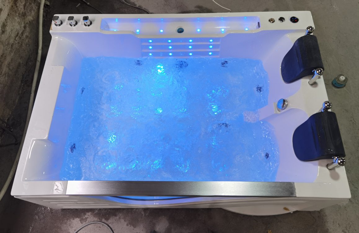 massage bathtub with LED LIGHT
