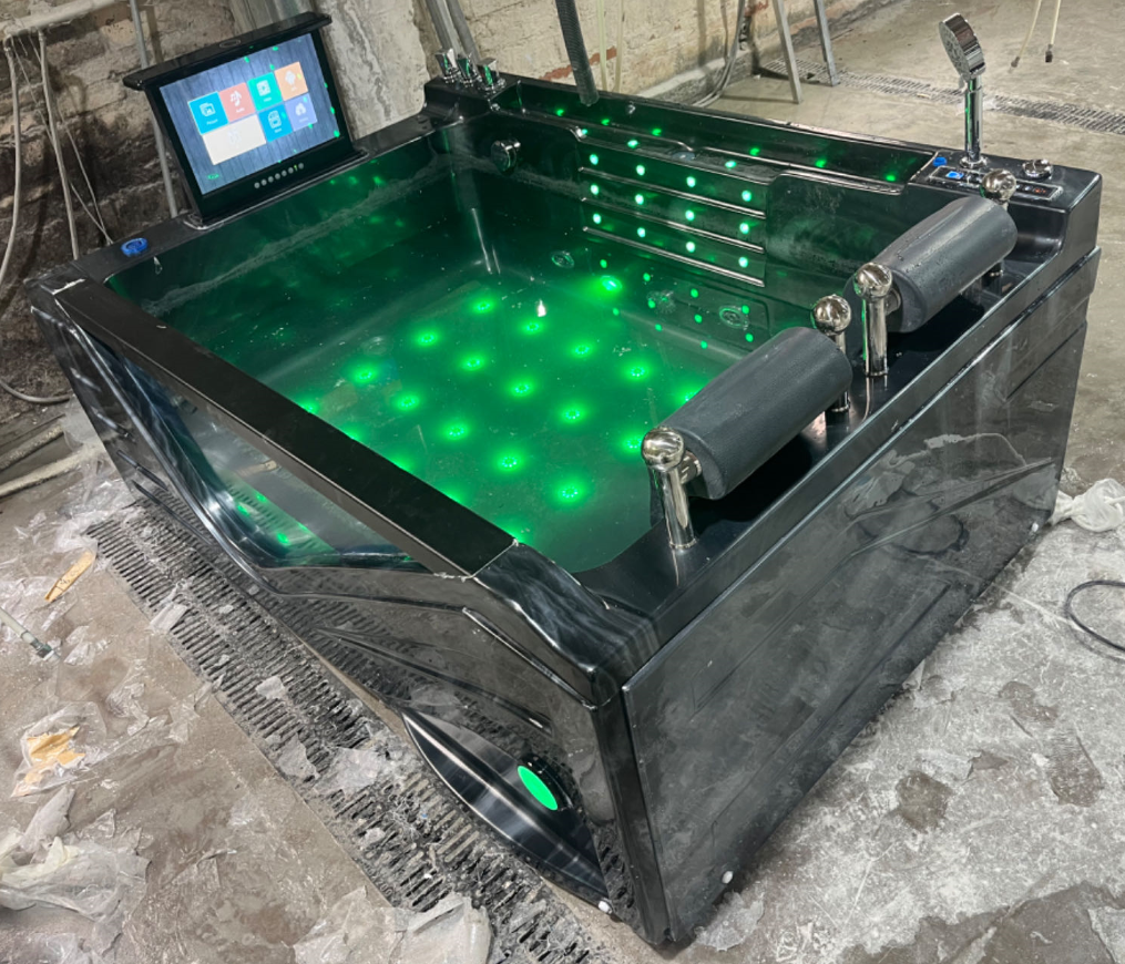 massage bathtub with LED LIGHT TV