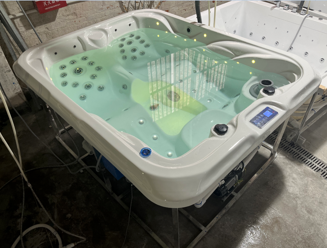 3-person massage bathtub