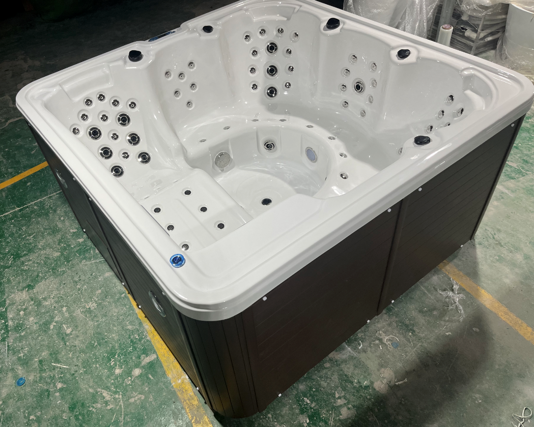 6-person massage bathtub