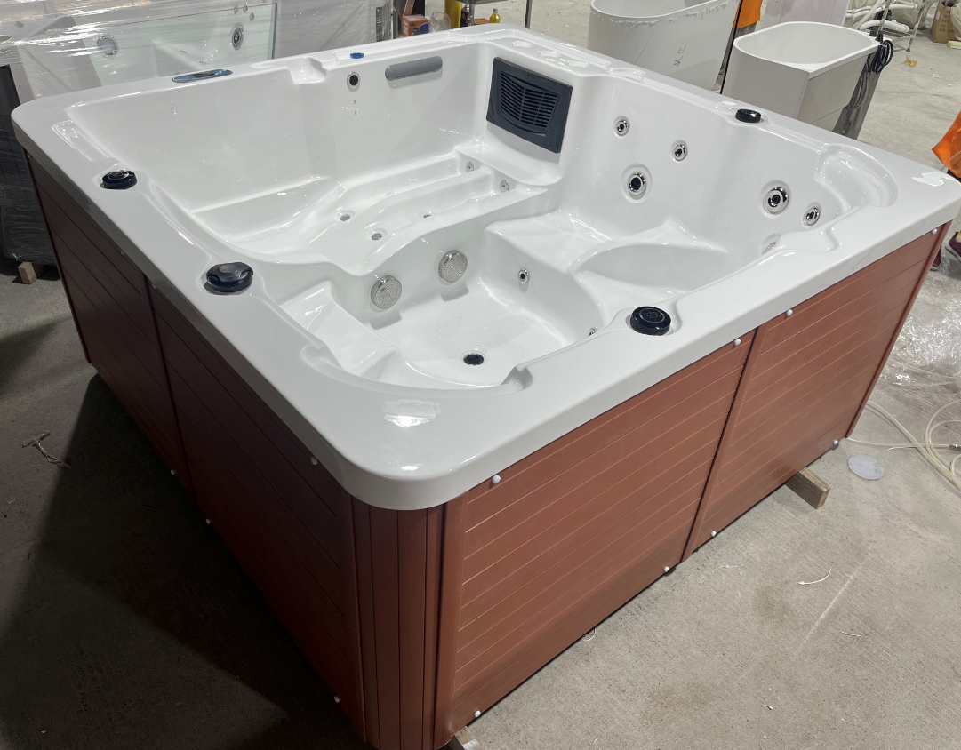 6-person massage bathtub