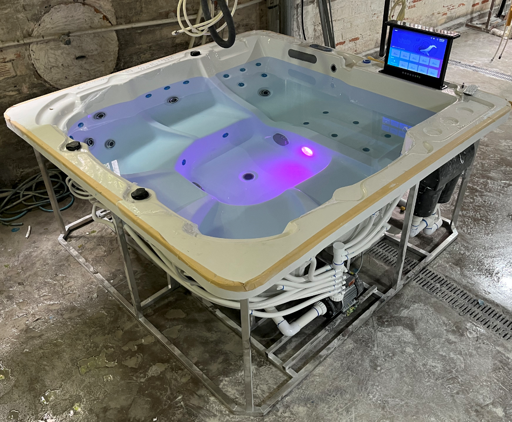 6-person massage bathtub with TV