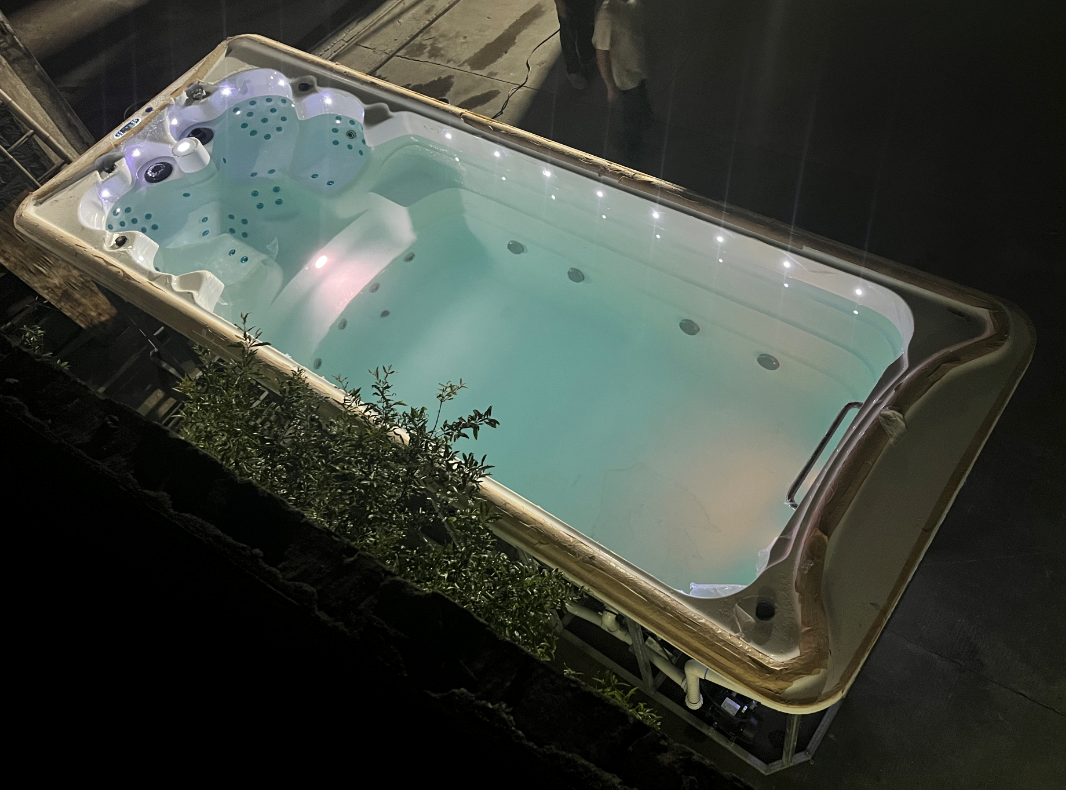 outdoor MASSAGE BATHTUB