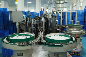 Mass‑production workshop for plastic products