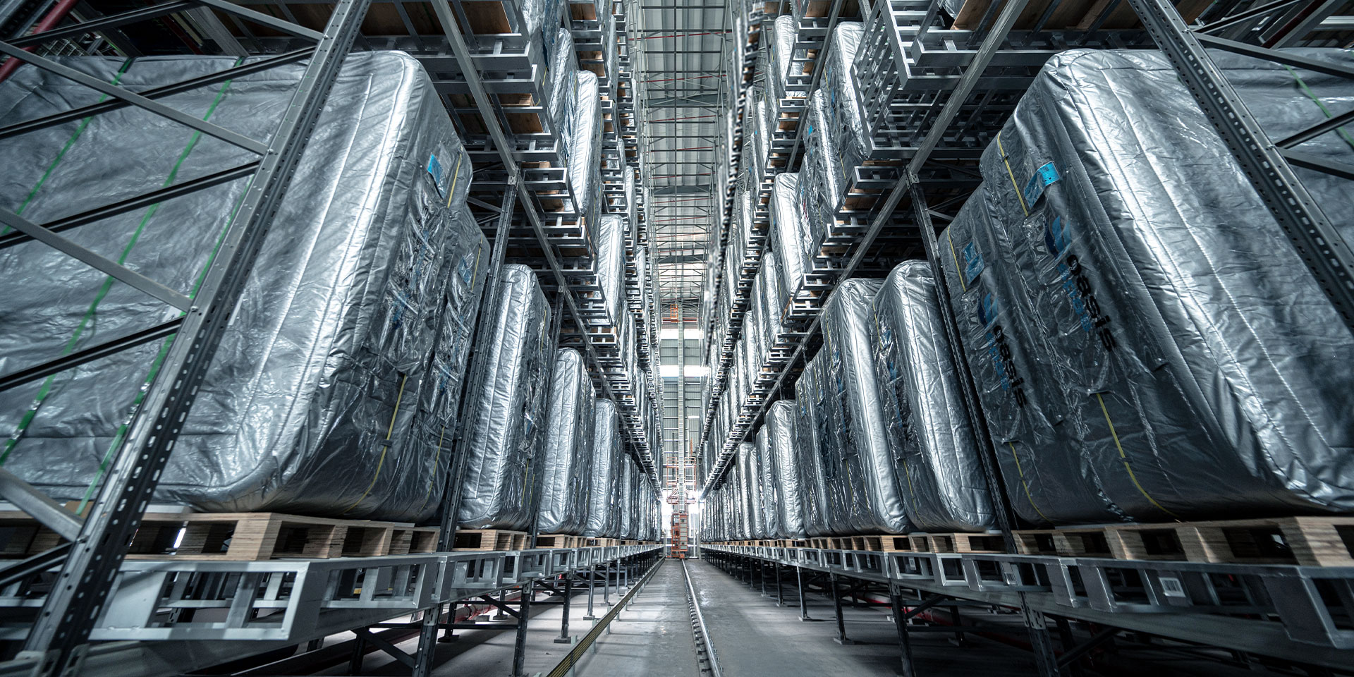 crystal-island-spa-manufacturer-smart-warehouse