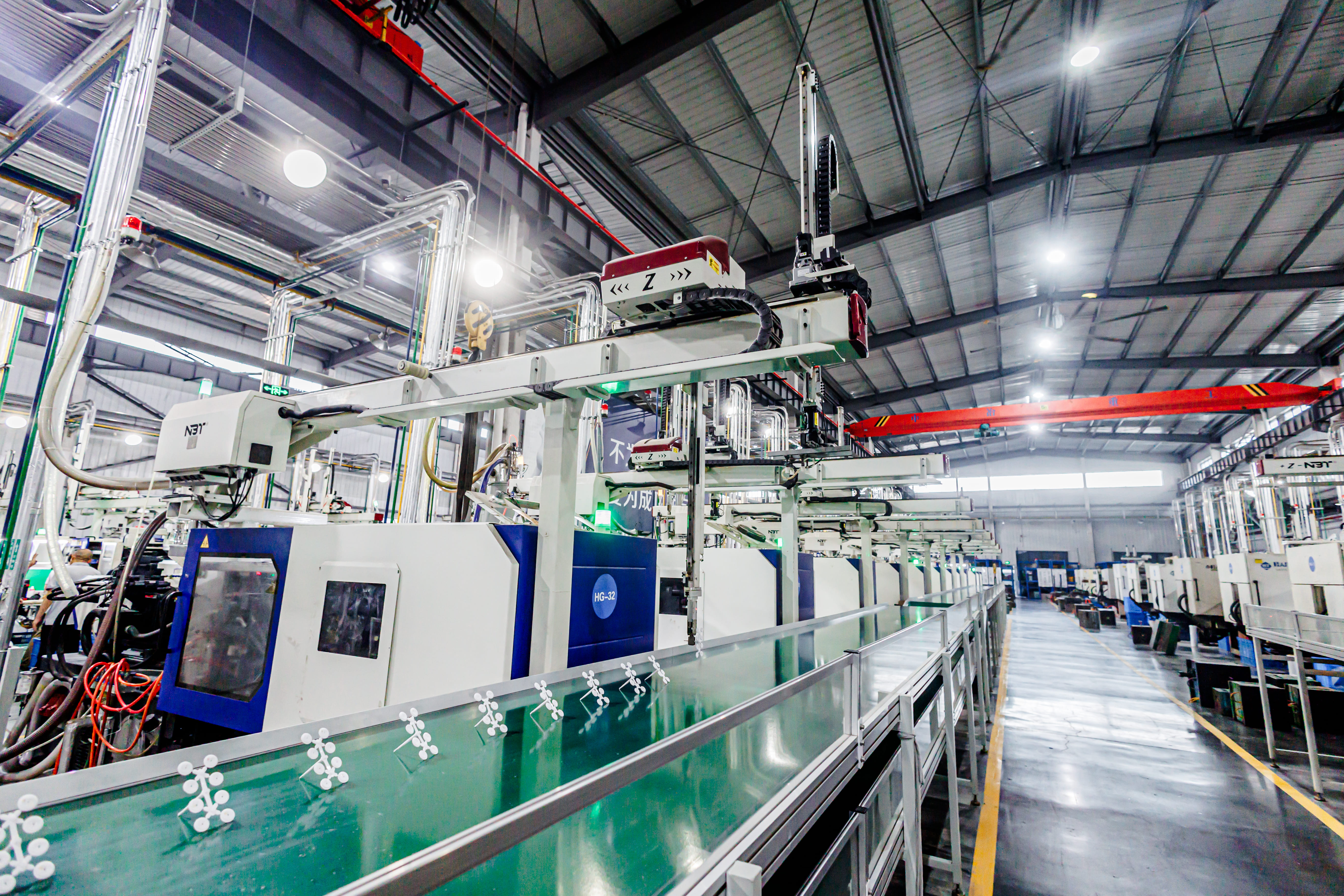 garment steamer injection molding workshop