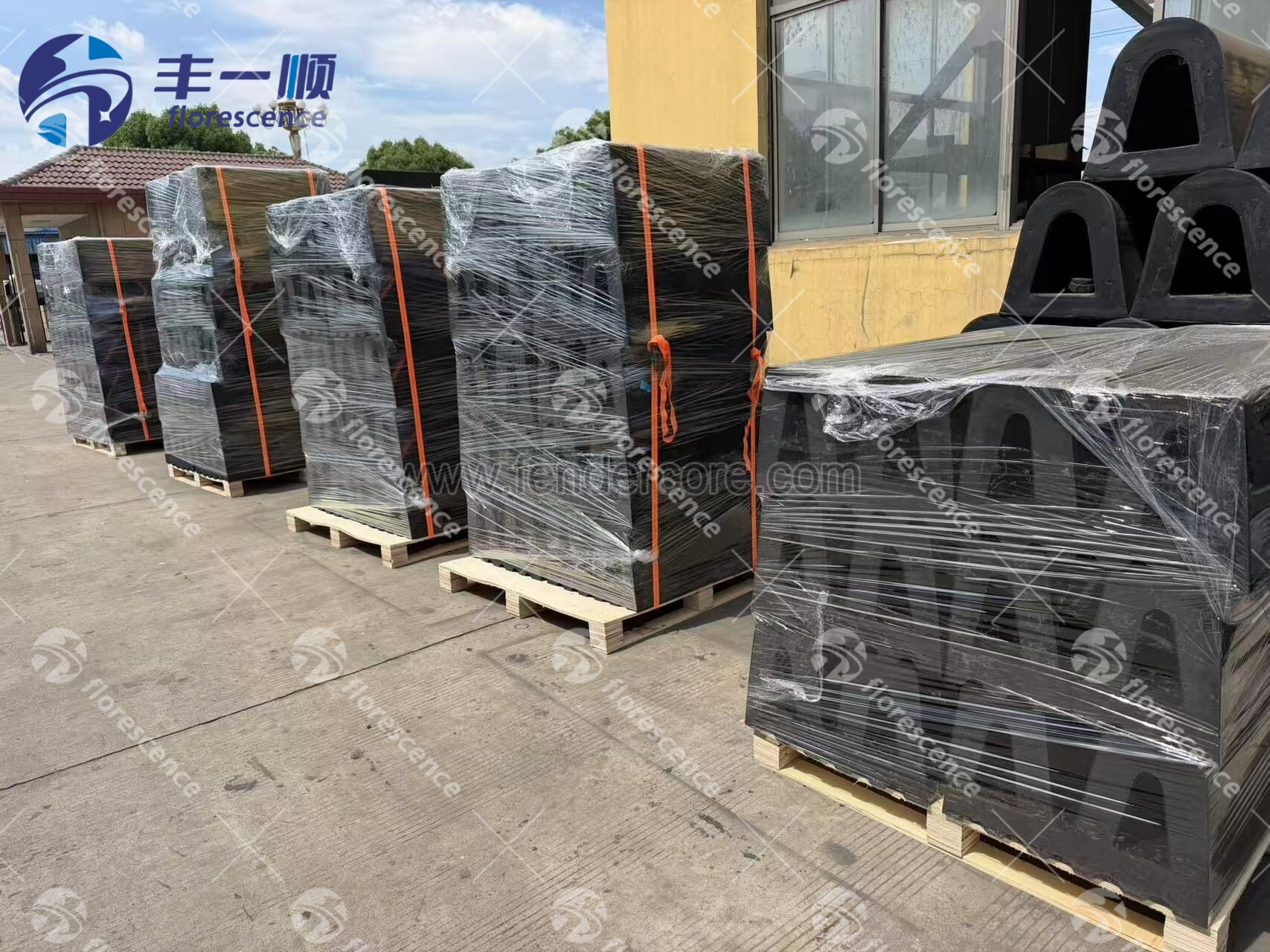 Florescence W fenders with pallets