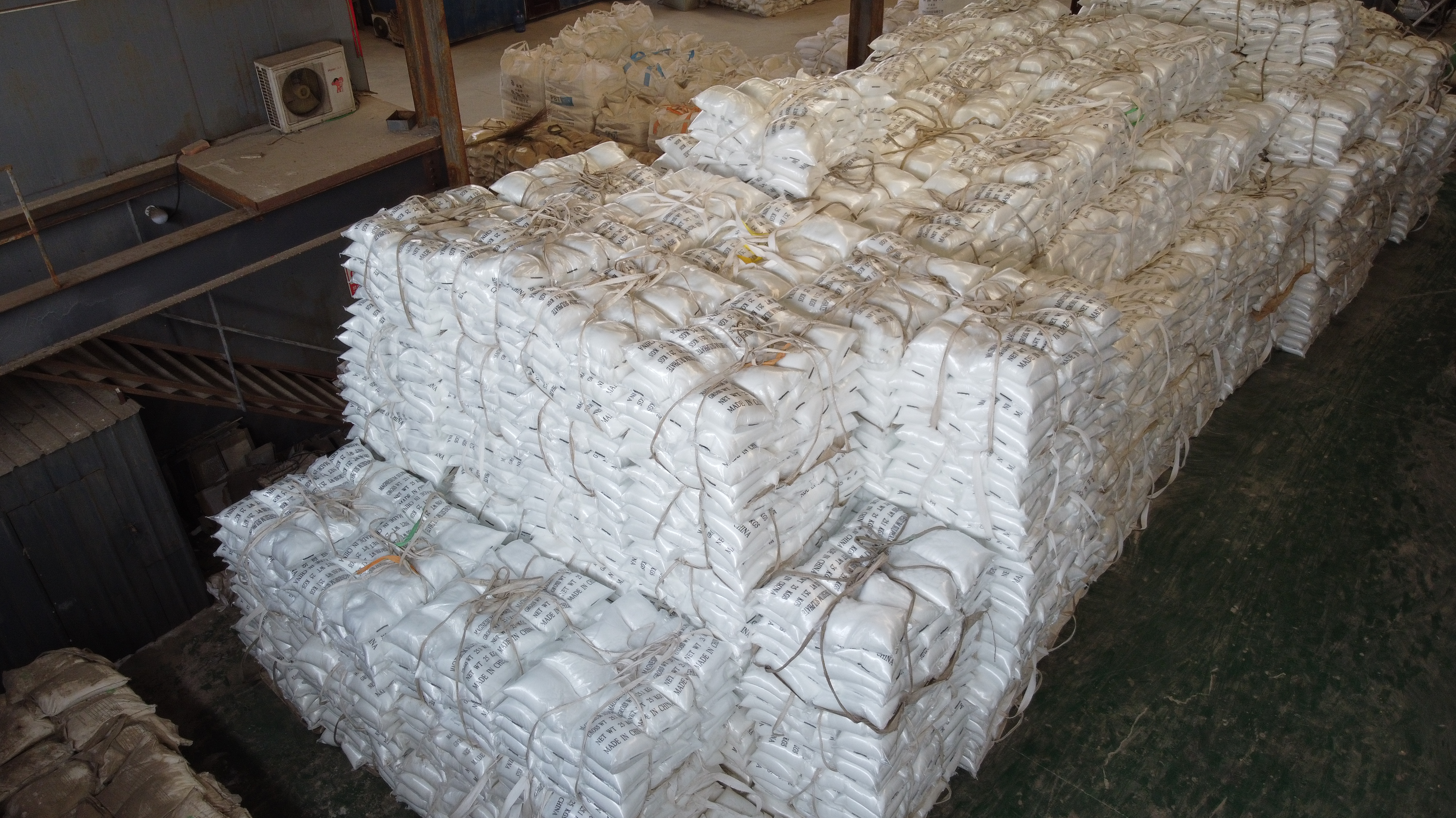 Magnesium sulphate production workshop with automated lines