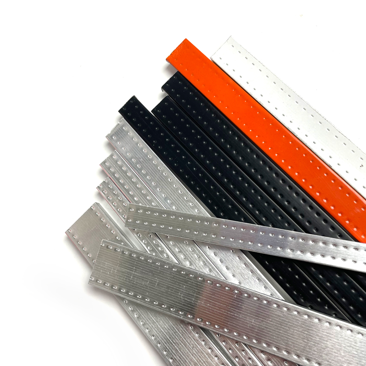 Black aluminium spacer bar