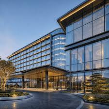 Curtain wall glazing on a hotel building, illustrating the edge construction of insulating glass units