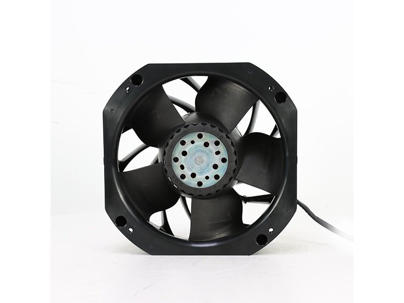 AxiEco 200 fans for AI servers, RDHx, and in-row cooling units